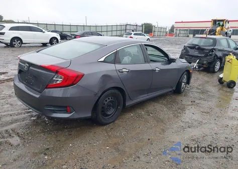 2017 Honda Civic Lx z USA, uszkodzony, nr VIN 19XFC2F53HE220493